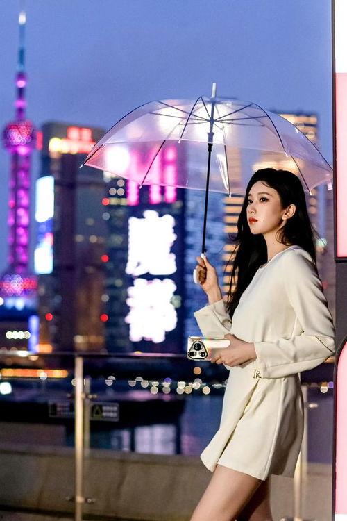 伊人国产视频,倾情演绎东方韵味，展现独特魅力  第1张