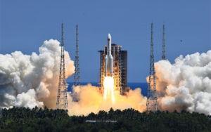 制服丝袜国产在线,国产制服丝袜的时尚魅力与流行趋势  第1张